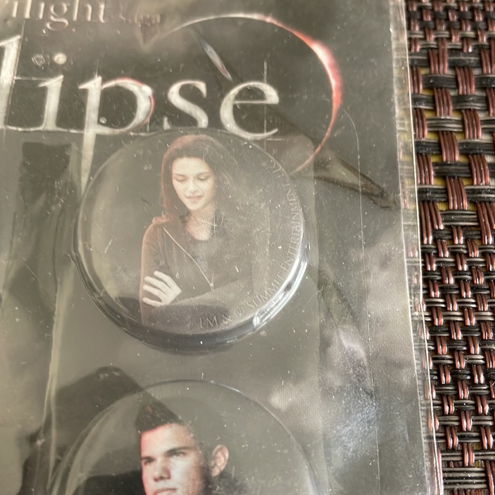 Twilight Eclipse Button Pin Set - Picture 3 of 6